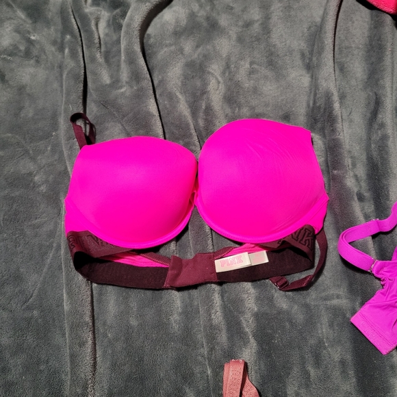 Bras - Picture 5 of 16